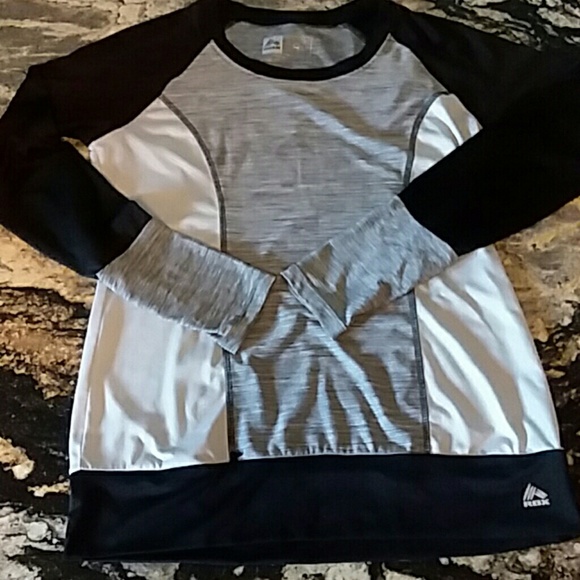 Reebok long sleeve shirt - Picture 2 of 7